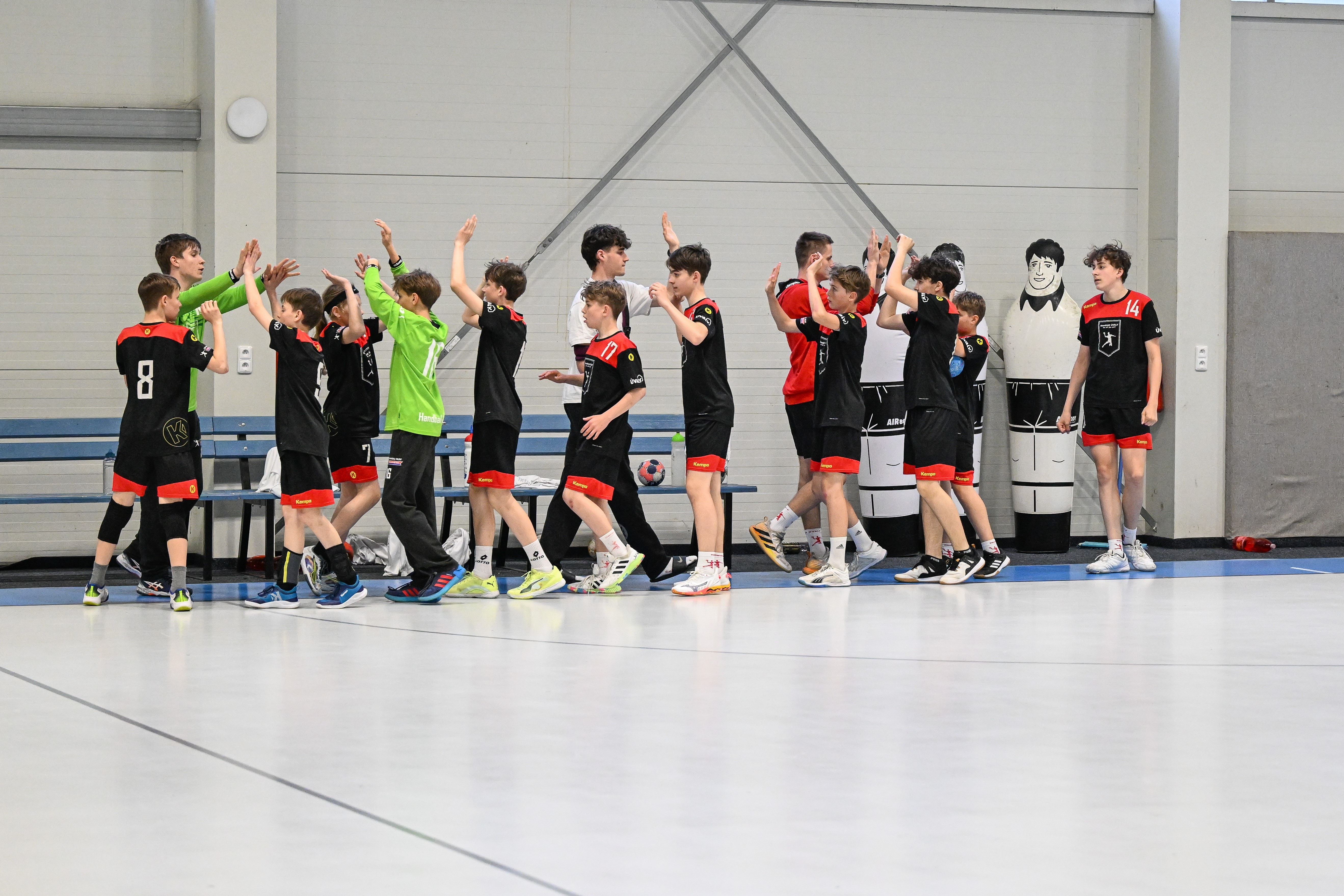 Fotka ke článku 25 hráčů se na Lokomotivě Vršovice zapojilo do žákovské ligy